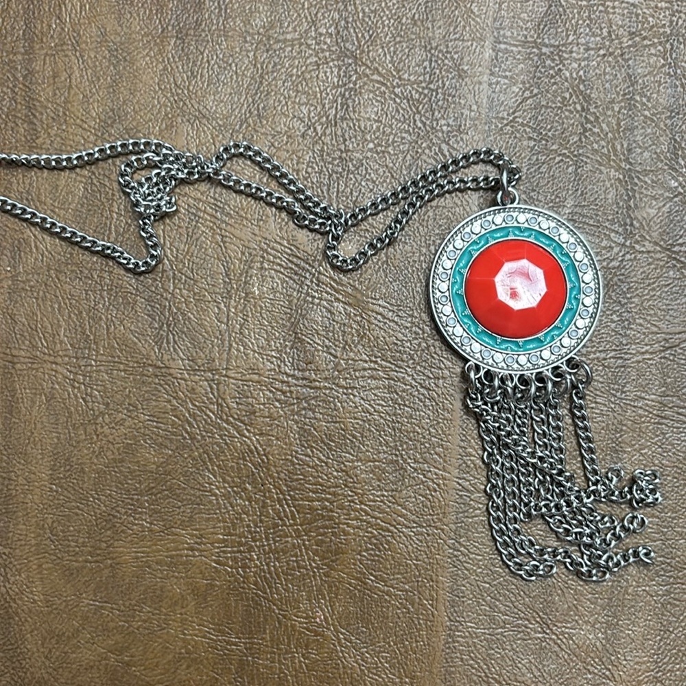 Silver and Pink Pendant Necklace